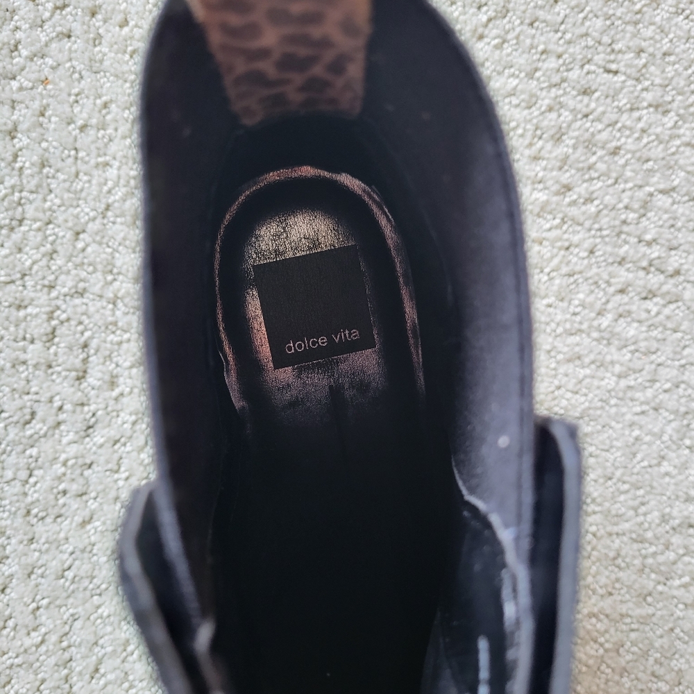 Dolce Vita Women's Black booties - Picture 4 of 4